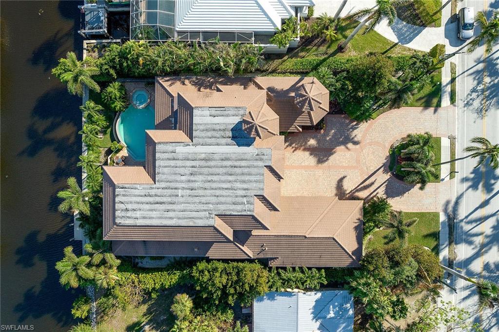 AQUALANE SHORES - Residential