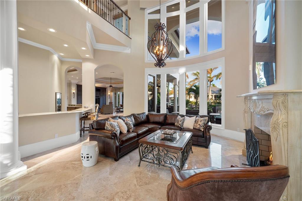 AQUALANE SHORES - Residential