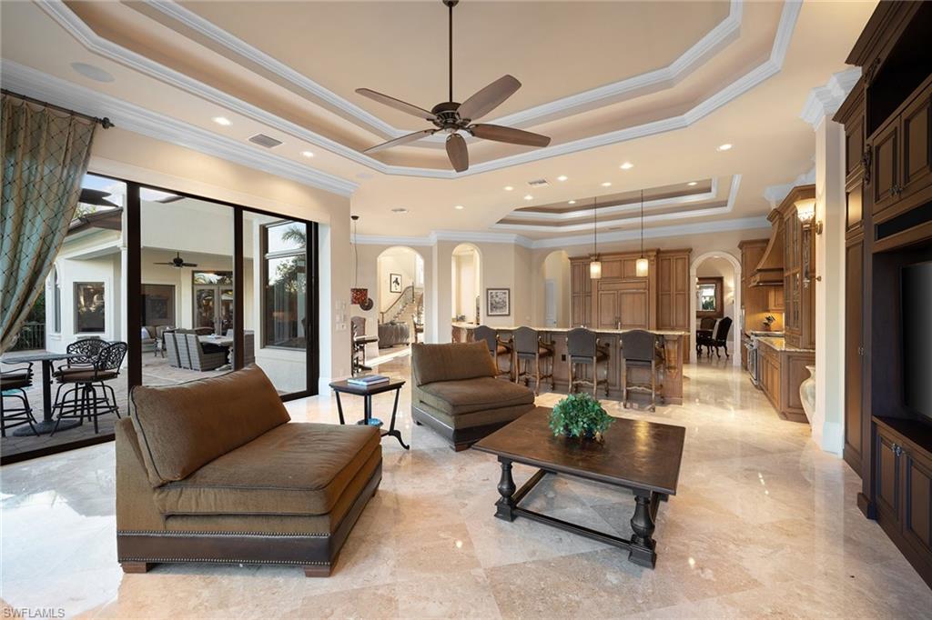 AQUALANE SHORES - Residential