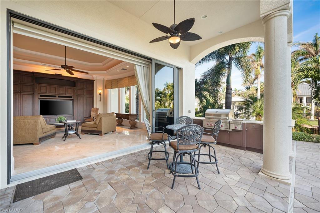 AQUALANE SHORES - Residential