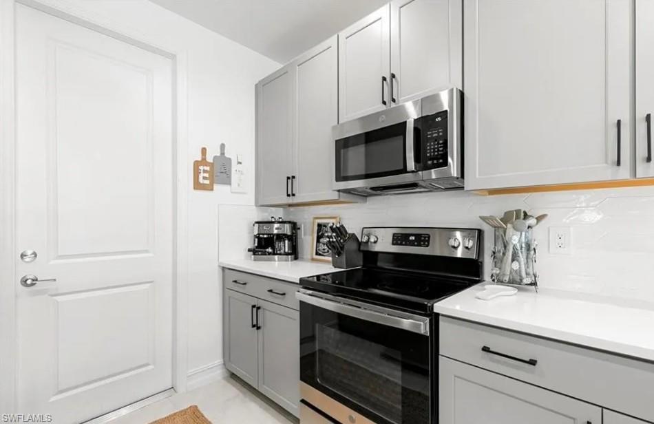 VANDERBILT RESERVE - Residential Lease