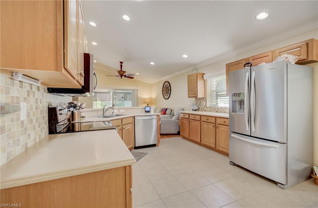 GLADIOLUS PRESERVE - Residential