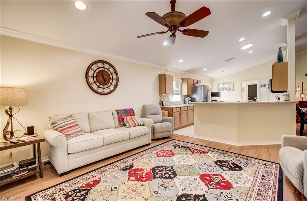 GLADIOLUS PRESERVE - Residential