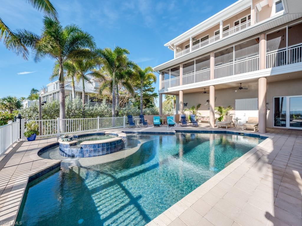 LAGUNA SHORES - Residential