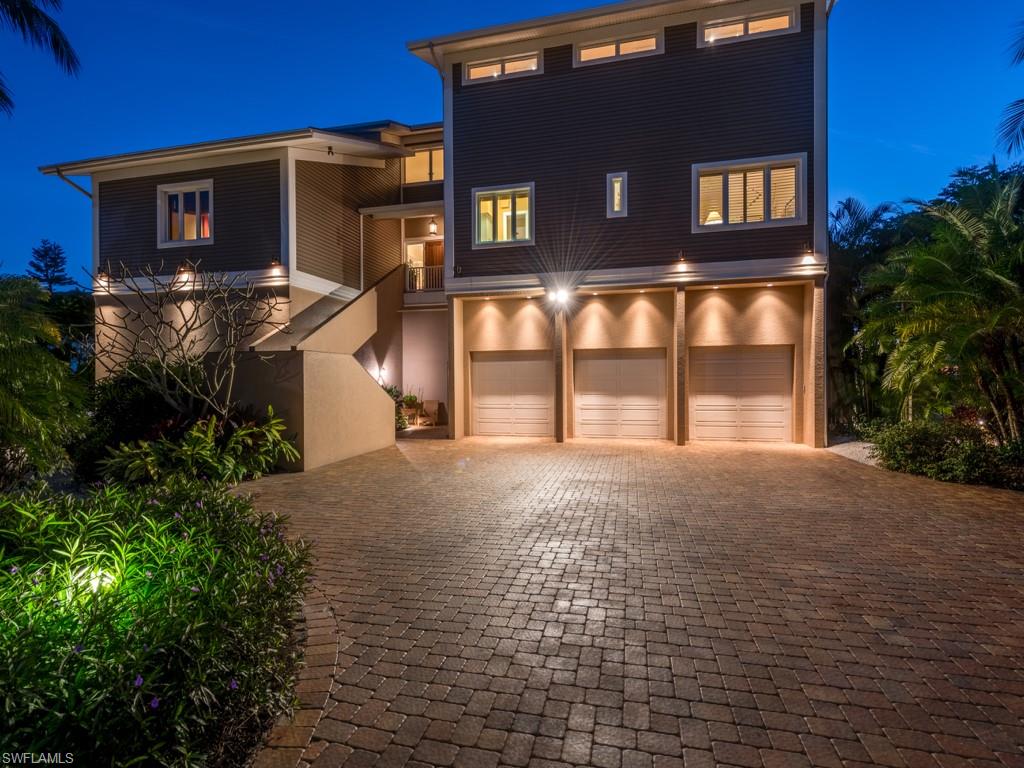 LAGUNA SHORES - Residential