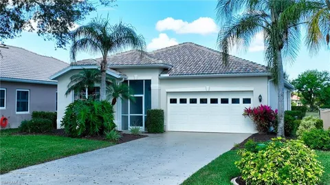 2113 Oxford Ridge Cir, Lehigh Acres, FL 33973 - #: 225011520