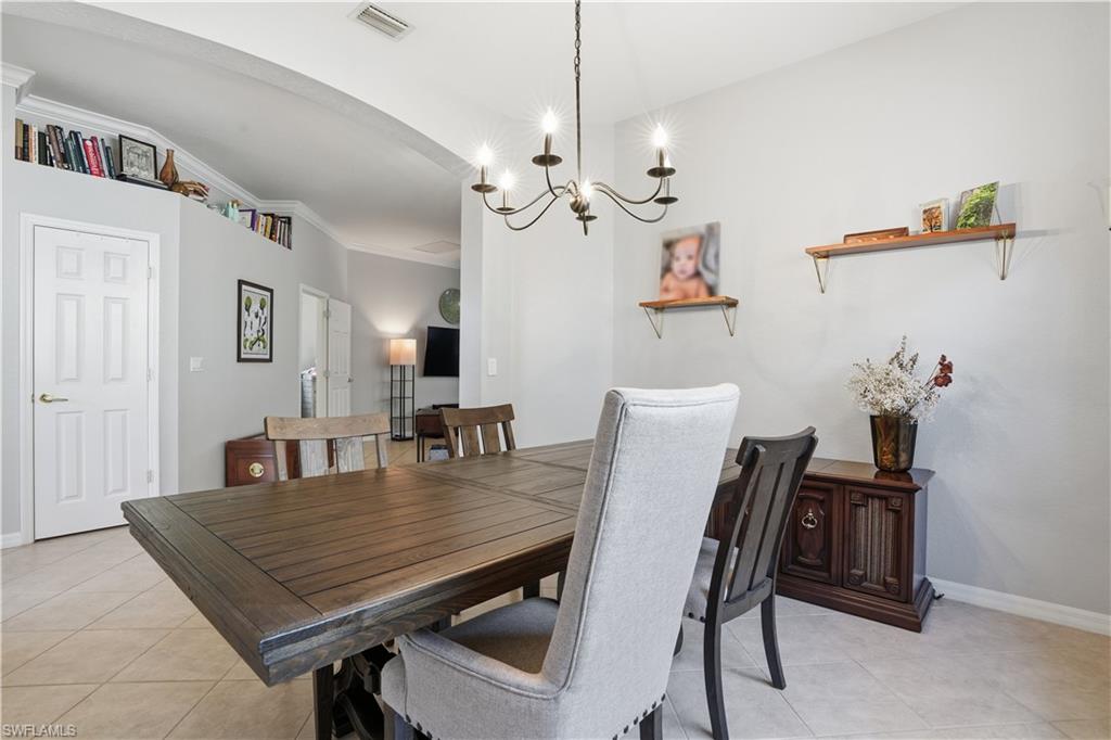 CARLTON LAKES - Residential