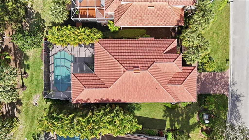 CARLTON LAKES - Residential