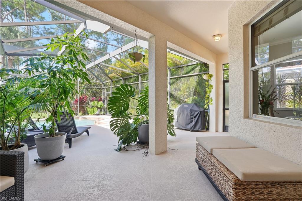 CARLTON LAKES - Residential