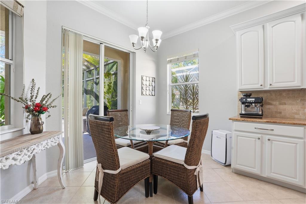 CARLTON LAKES - Residential