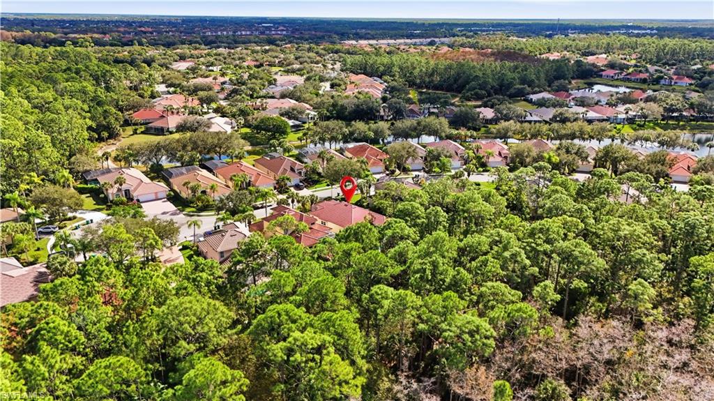 CARLTON LAKES - Residential