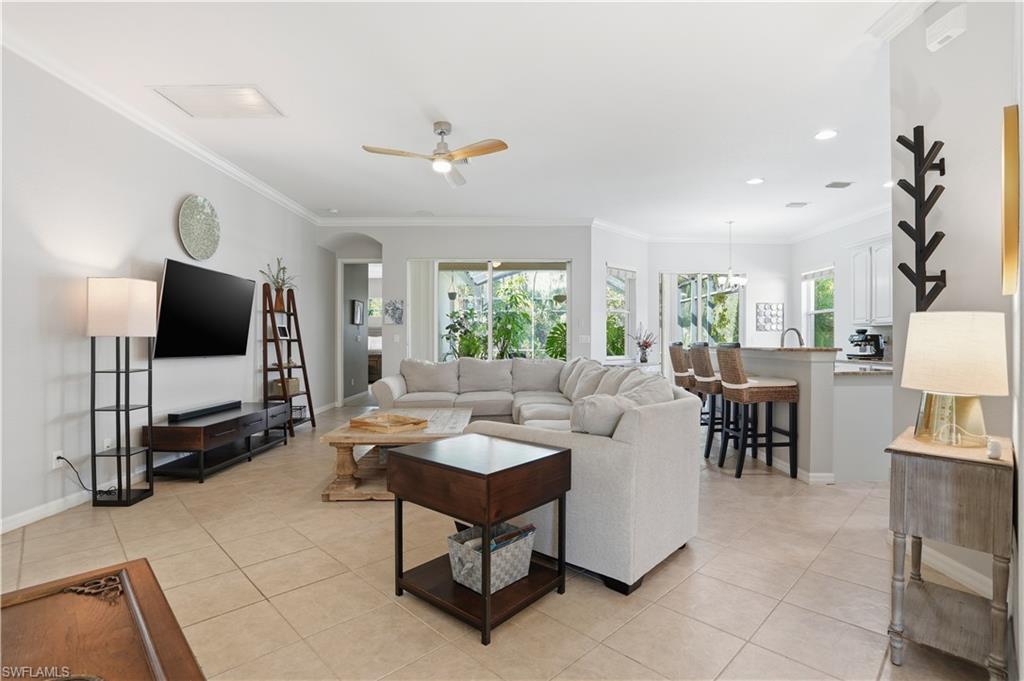 CARLTON LAKES - Residential