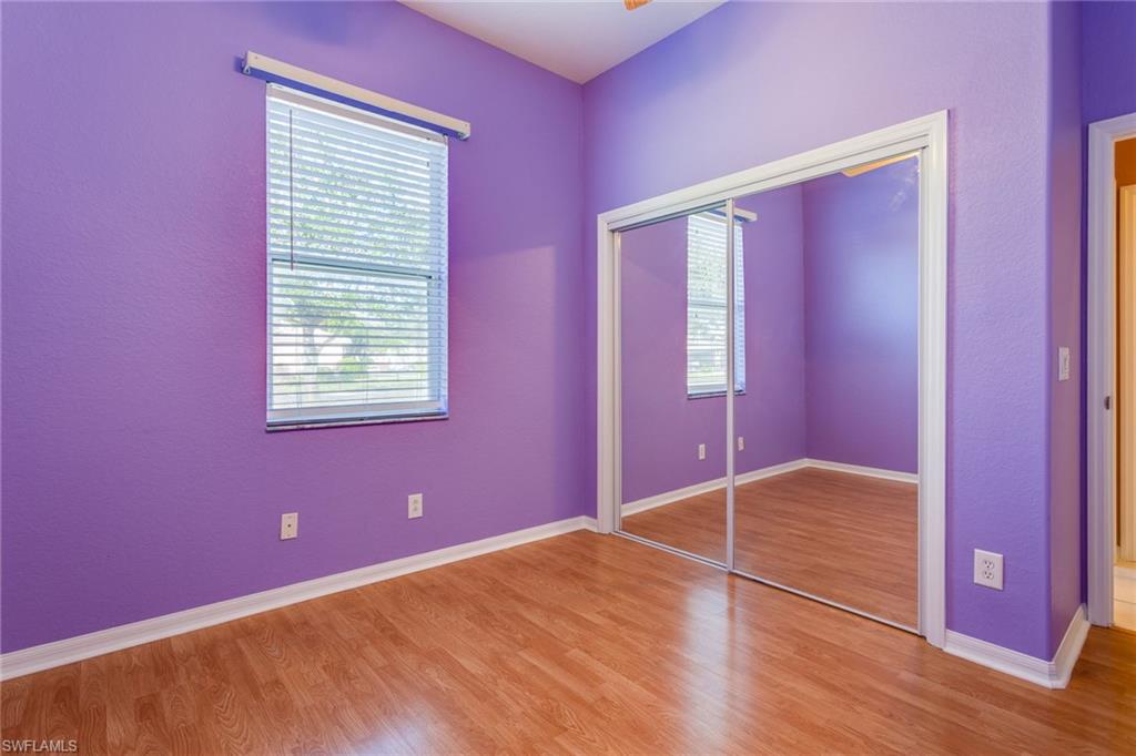 VALENCIA LAKES - Residential