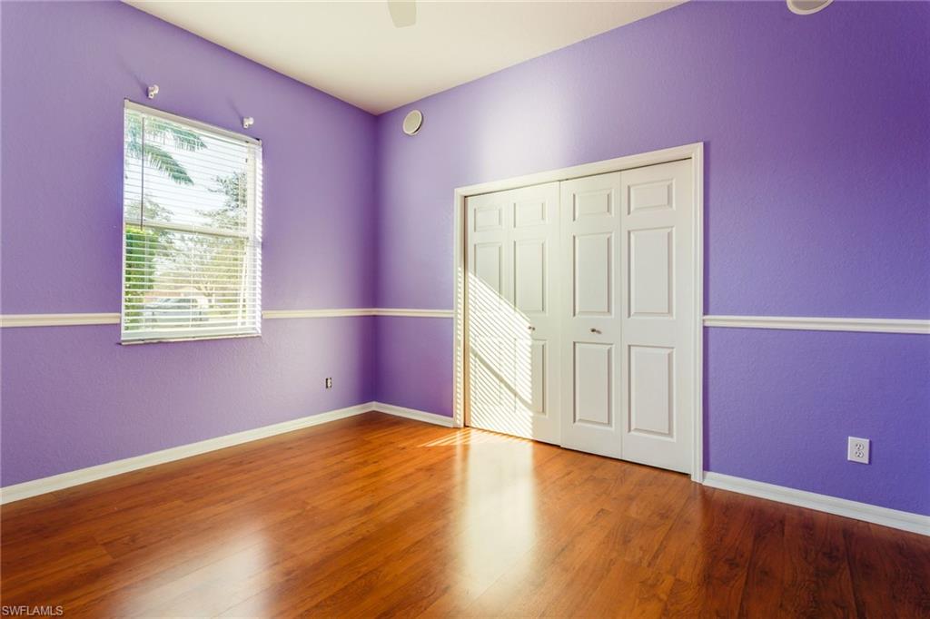 VALENCIA LAKES - Residential