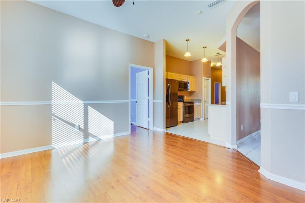 VALENCIA LAKES - Residential