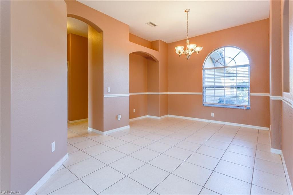 VALENCIA LAKES - Residential