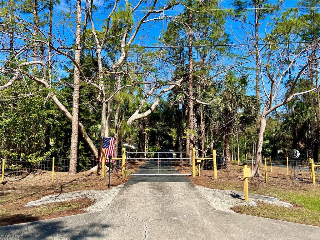 GOLDEN GATE ESTATES - Residential