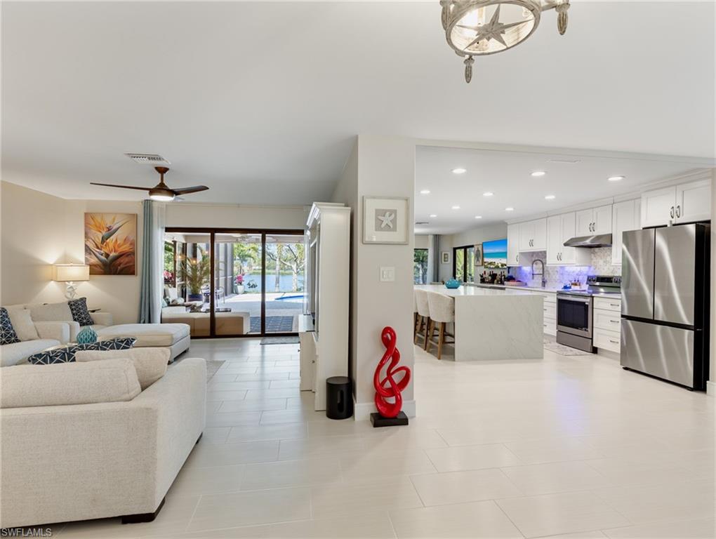 HERITAGE FARMS LAKE ADDN - Residential