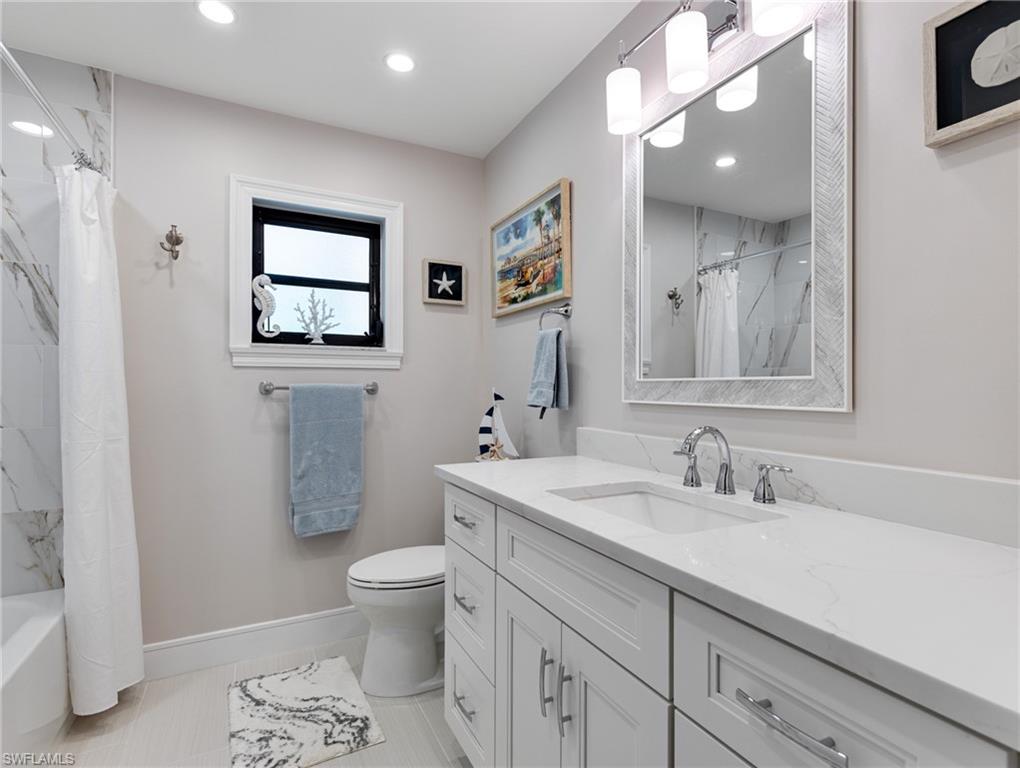 HERITAGE FARMS LAKE ADDN - Residential