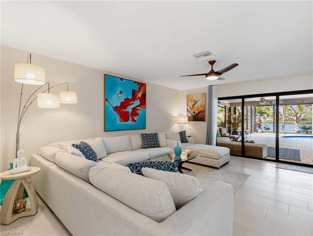 HERITAGE FARMS LAKE ADDN - Residential