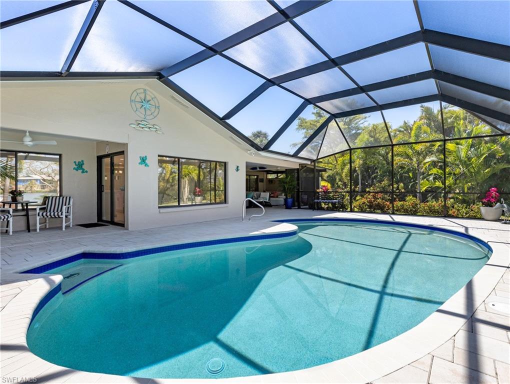 HERITAGE FARMS LAKE ADDN - Residential