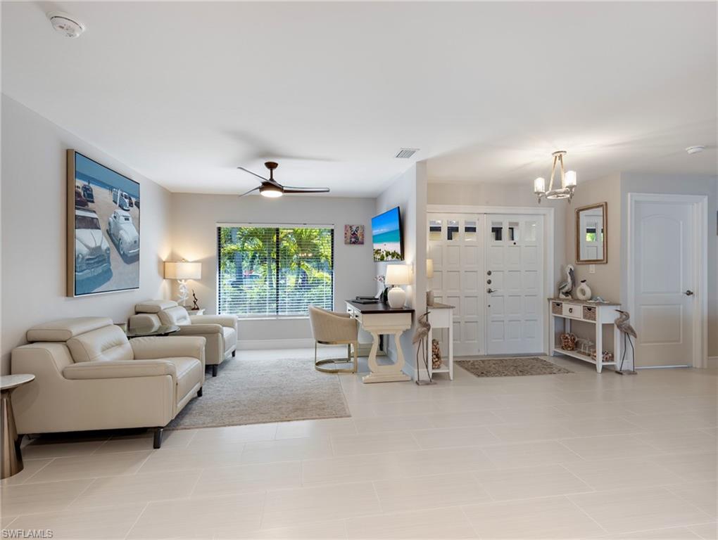 HERITAGE FARMS LAKE ADDN - Residential