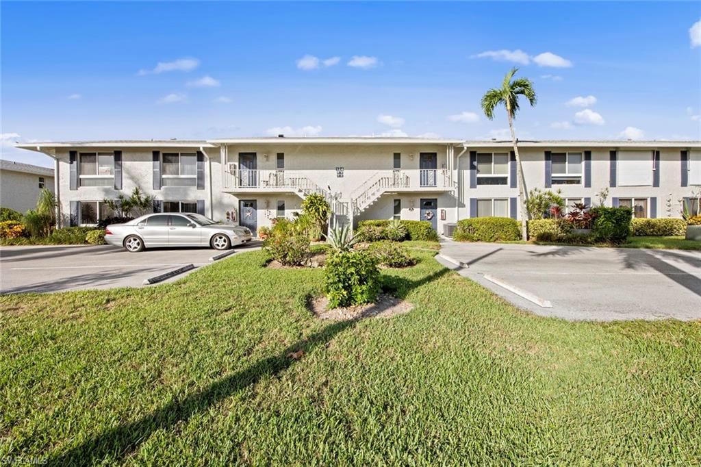 GLADES COUNTRY CLUB - Residential