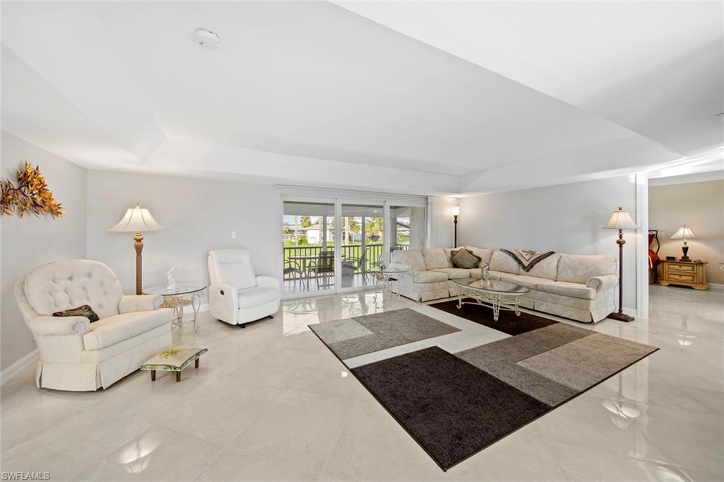 GLADES COUNTRY CLUB - Residential