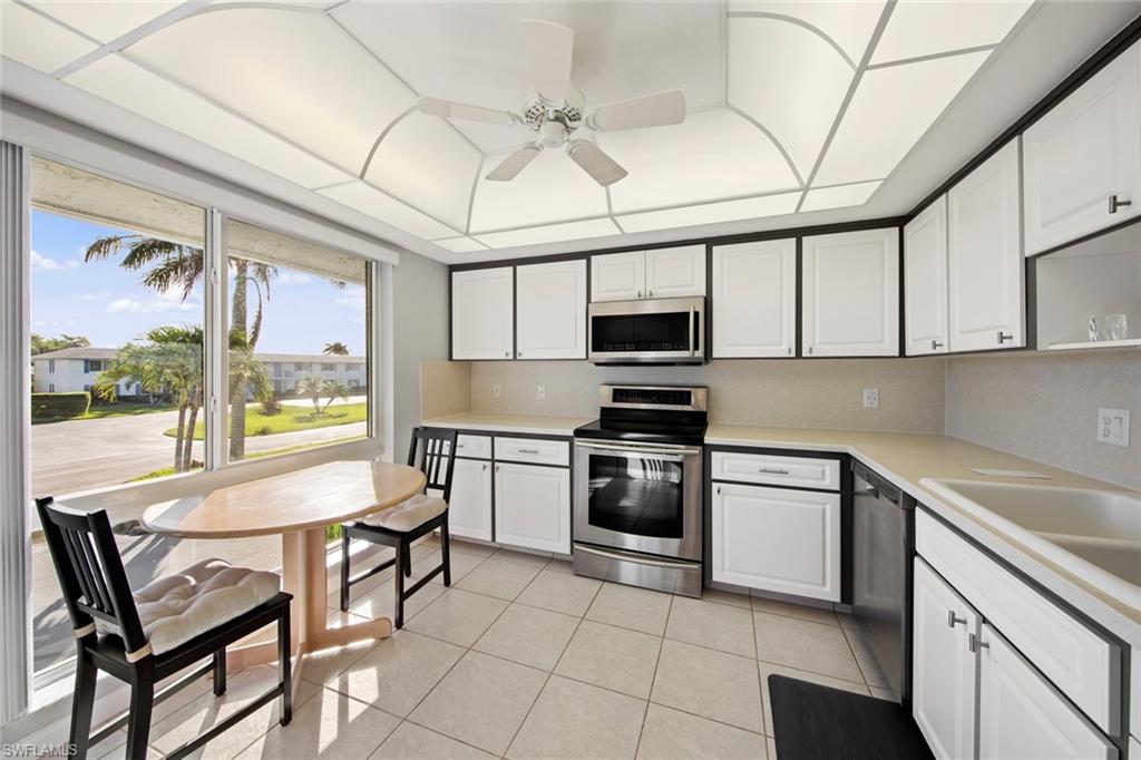 GLADES COUNTRY CLUB - Residential