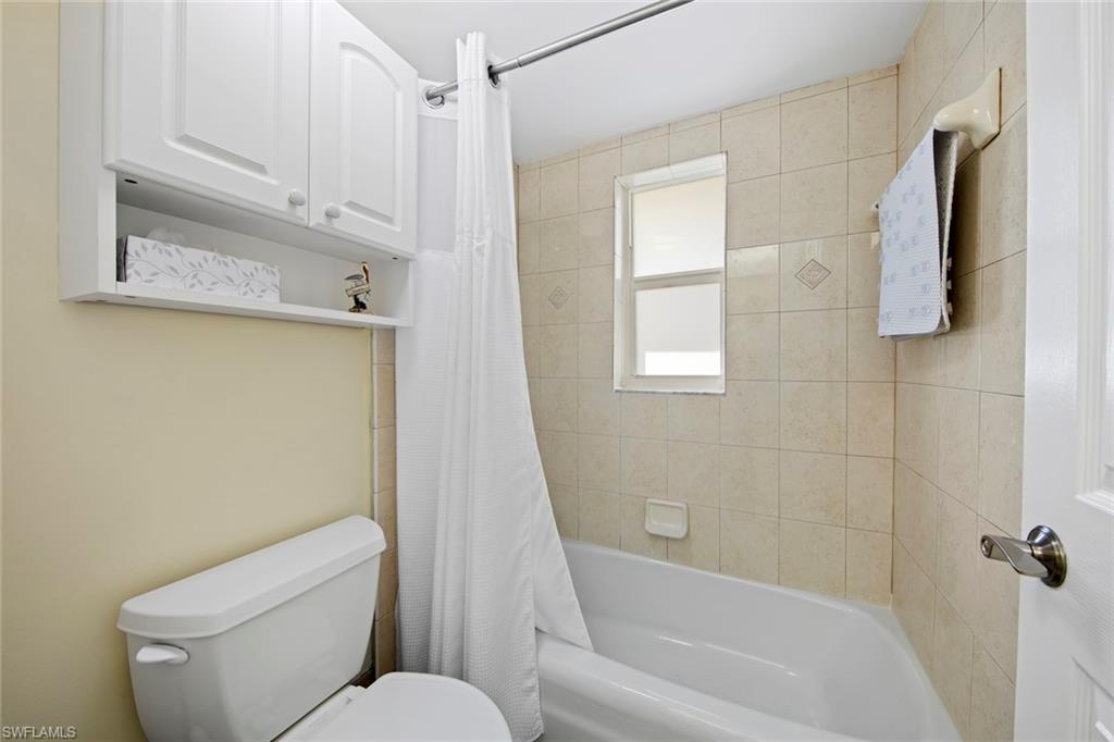 GLADES COUNTRY CLUB - Residential