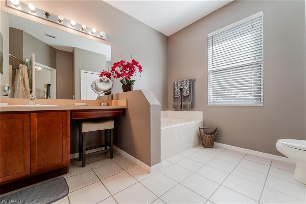 HAWK'S PRESERVE - Residential