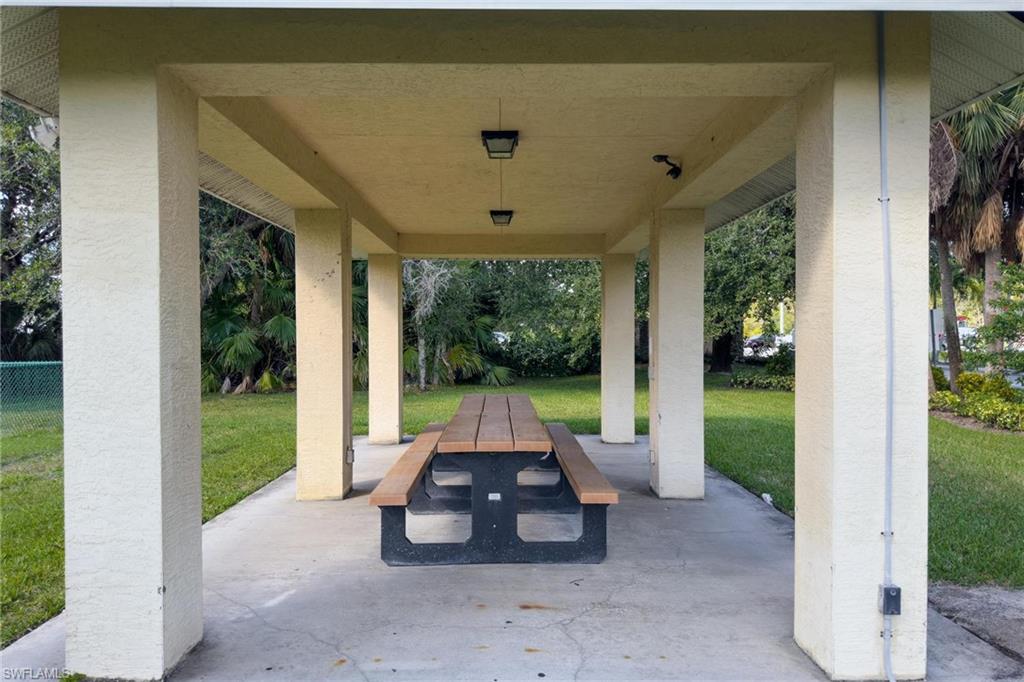 HAWK'S PRESERVE - Residential