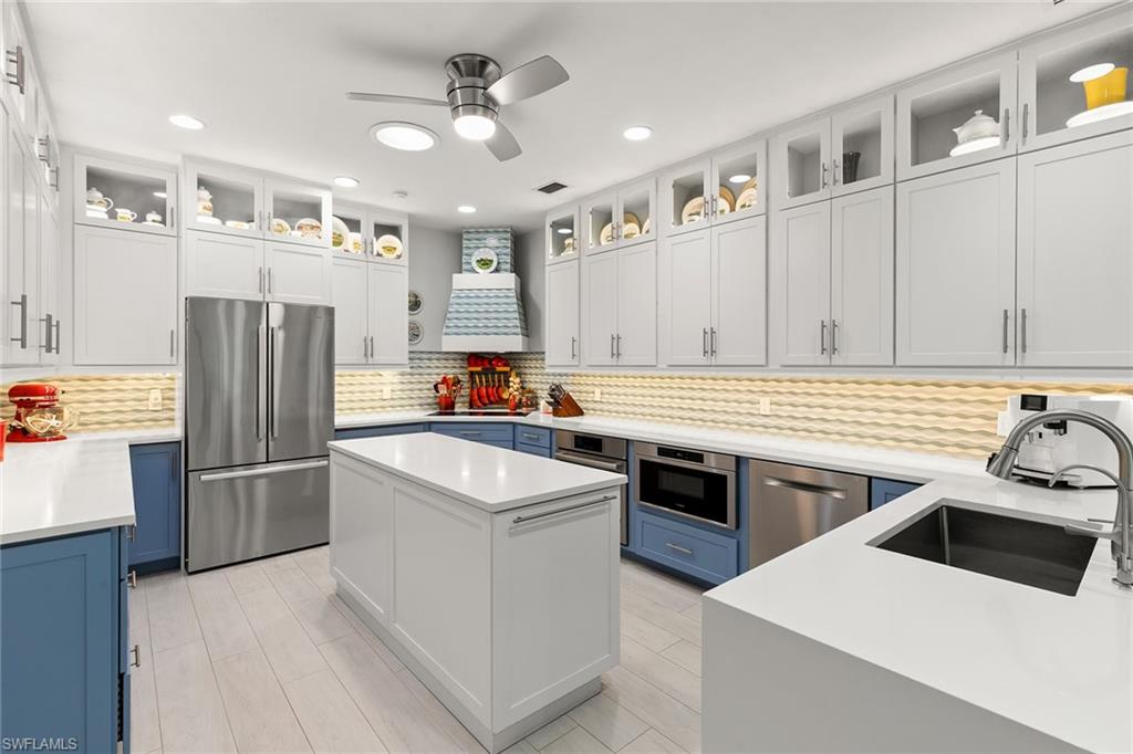 MARCO ISLAND - Residential