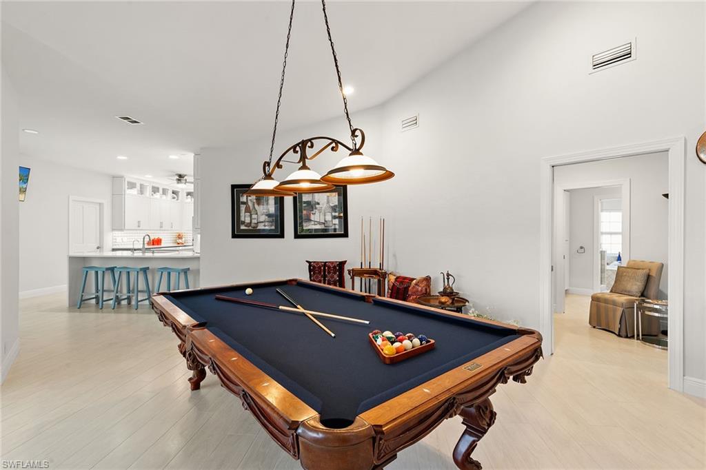 MARCO ISLAND - Residential