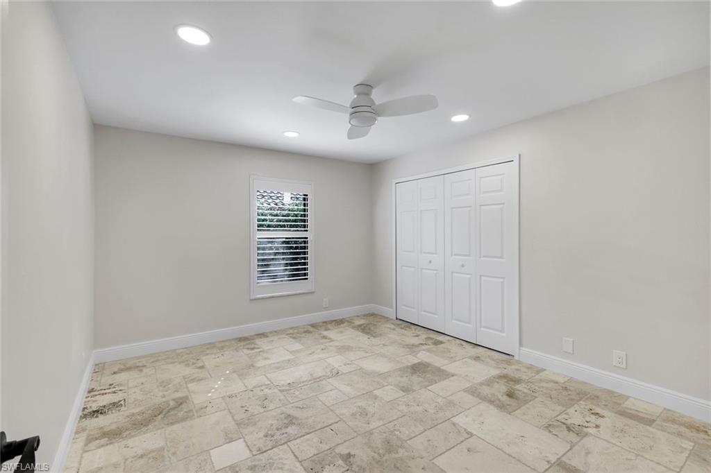 VALLEY OAK - Residential