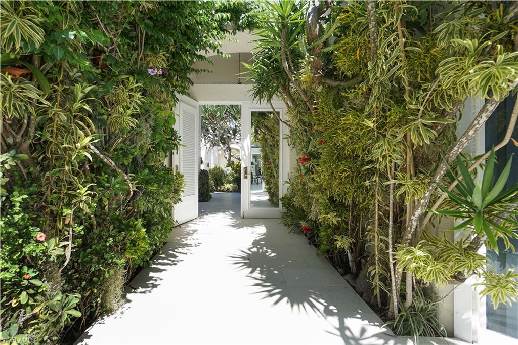 GRAND BAY AT PELICAN BAY - Residential