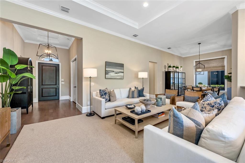 TRADITIONS - Residential