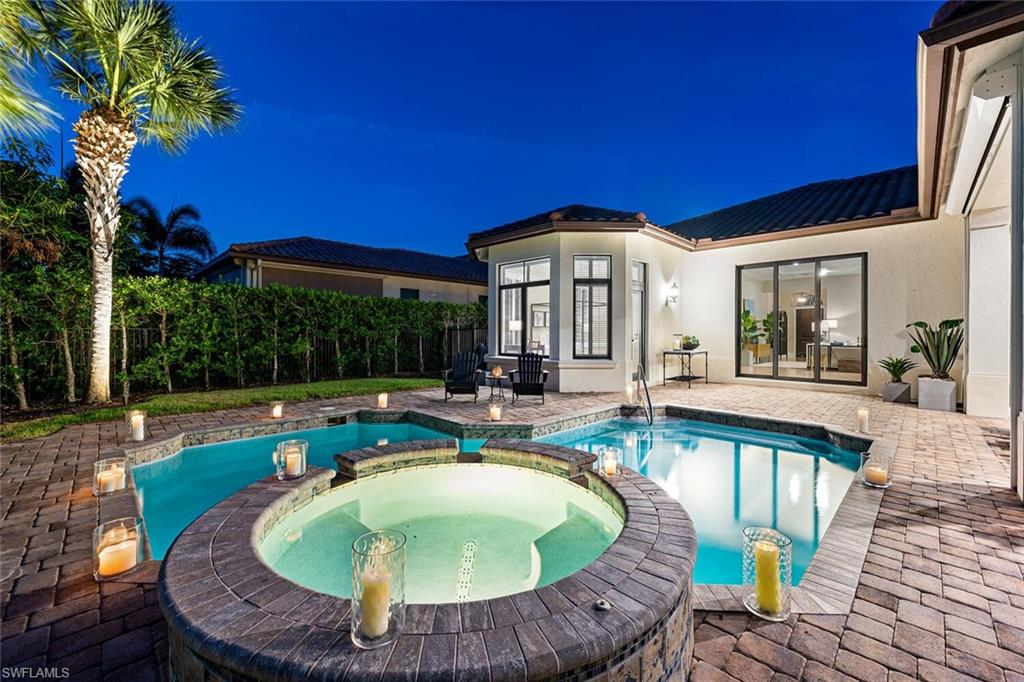 TRADITIONS - Residential