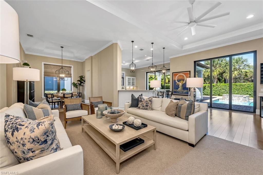 TRADITIONS - Residential