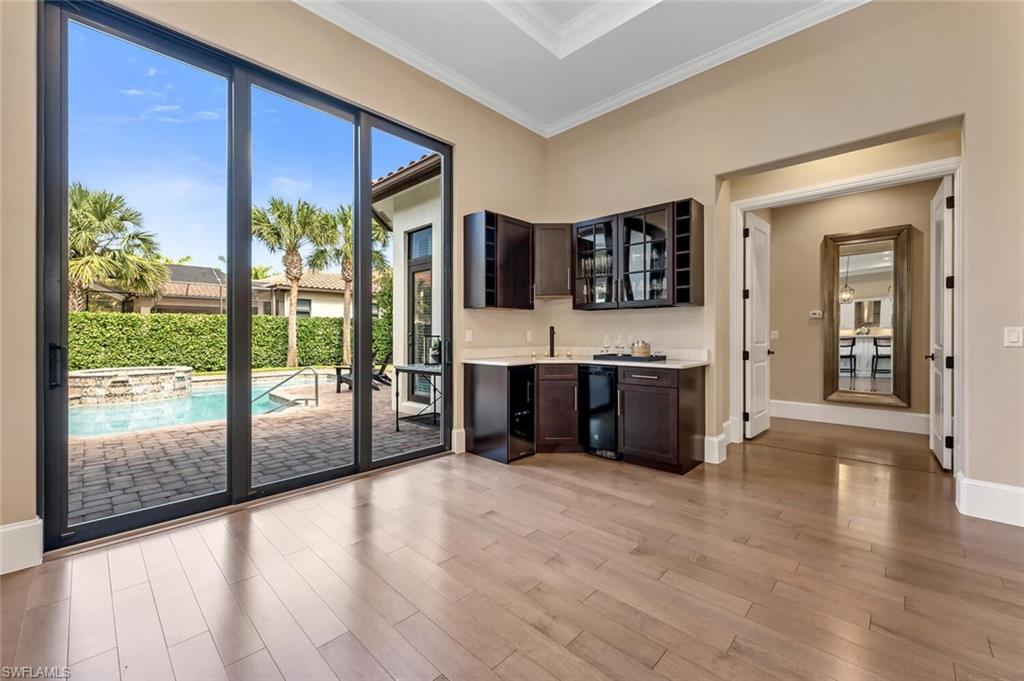 TRADITIONS - Residential