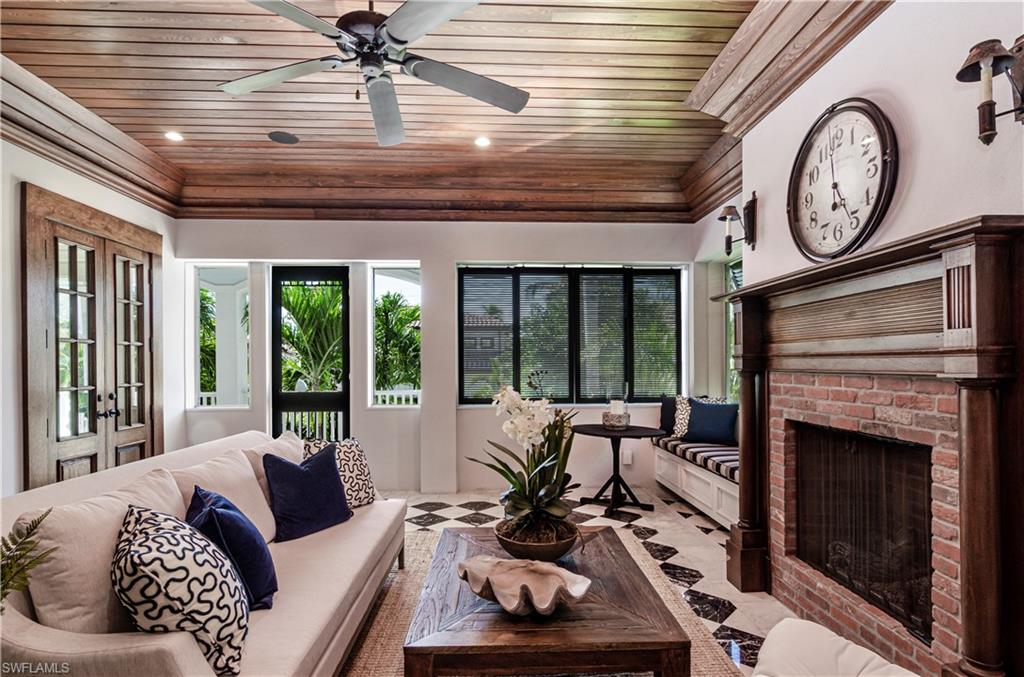 OLDE NAPLES - Residential