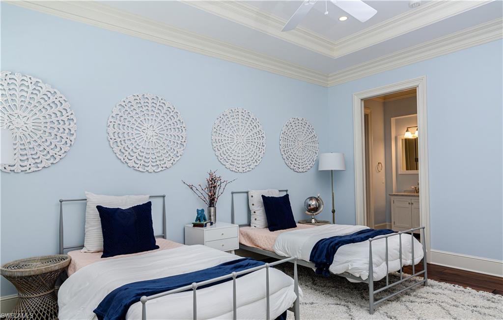 OLDE NAPLES - Residential