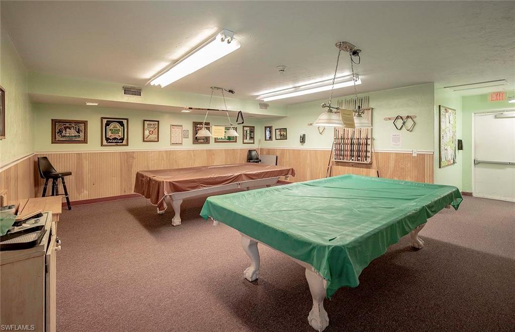 CARRIAGE VILLAGE - Residential