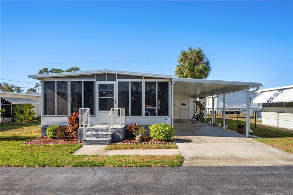 CARRIAGE VILLAGE - Residential