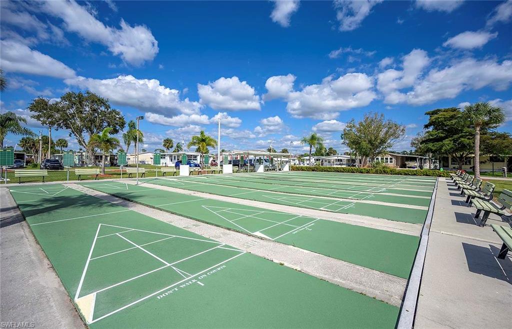 CARRIAGE VILLAGE - Residential