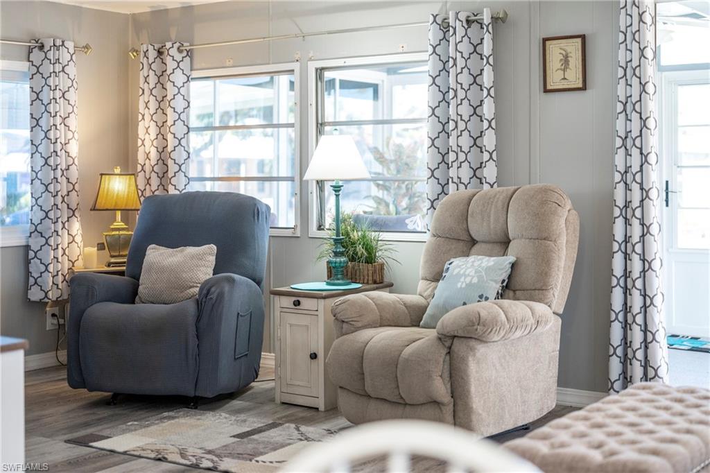 CARRIAGE VILLAGE - Residential