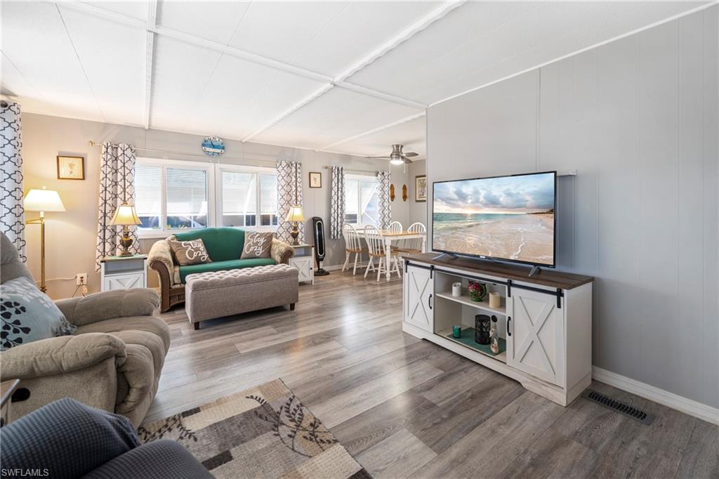 CARRIAGE VILLAGE - Residential