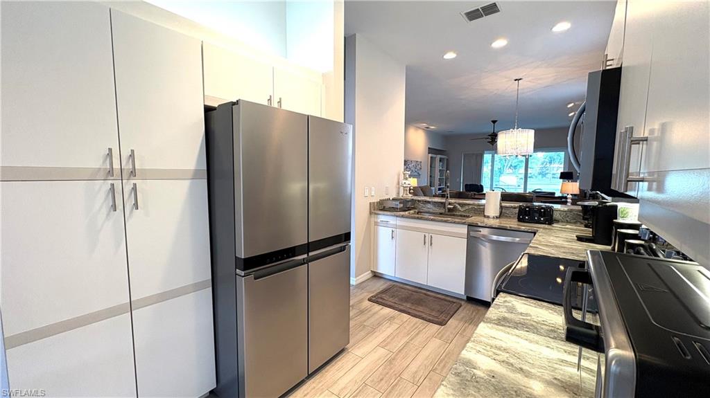 HARBOURSIDE - Residential Lease