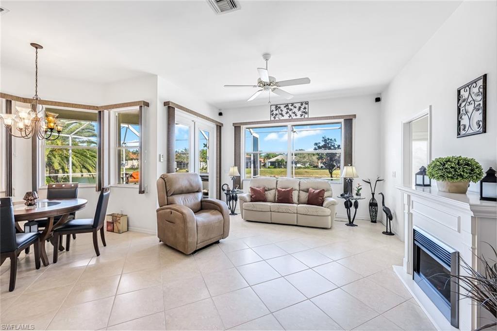 WATERWAYS OF NAPLES - Residential