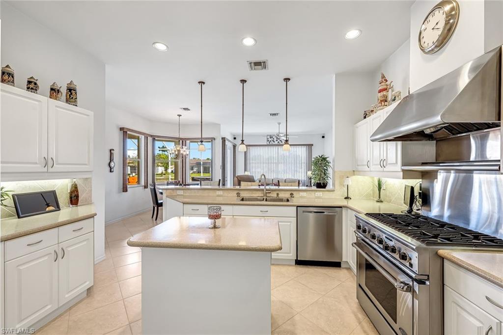 WATERWAYS OF NAPLES - Residential